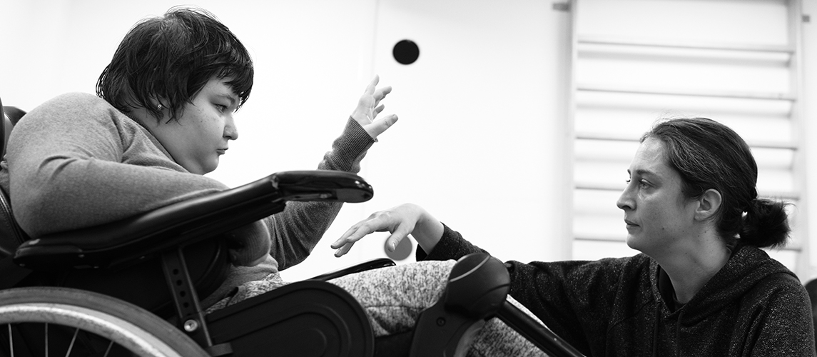 SYNAPSES - Compagnie pm – Choregraphe Philippe Menard – Danse Contemporaine Paris - pm Compagny – Choreographer Philippe Menard – Contemporary Dance Paris